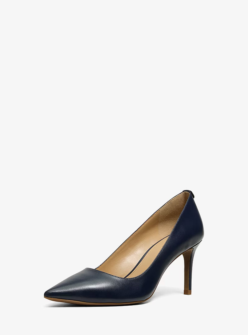 Michael Kors Alina Navy Leather Pointed Pump andere hoek