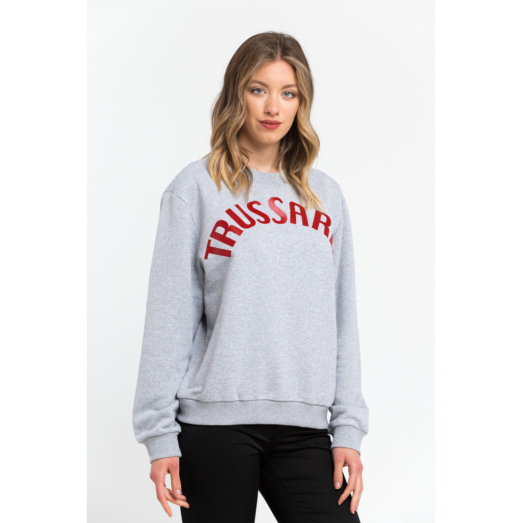 Trussardi grijze dames sweatshirt voorkant met rood Trussardi logo Made in Italy