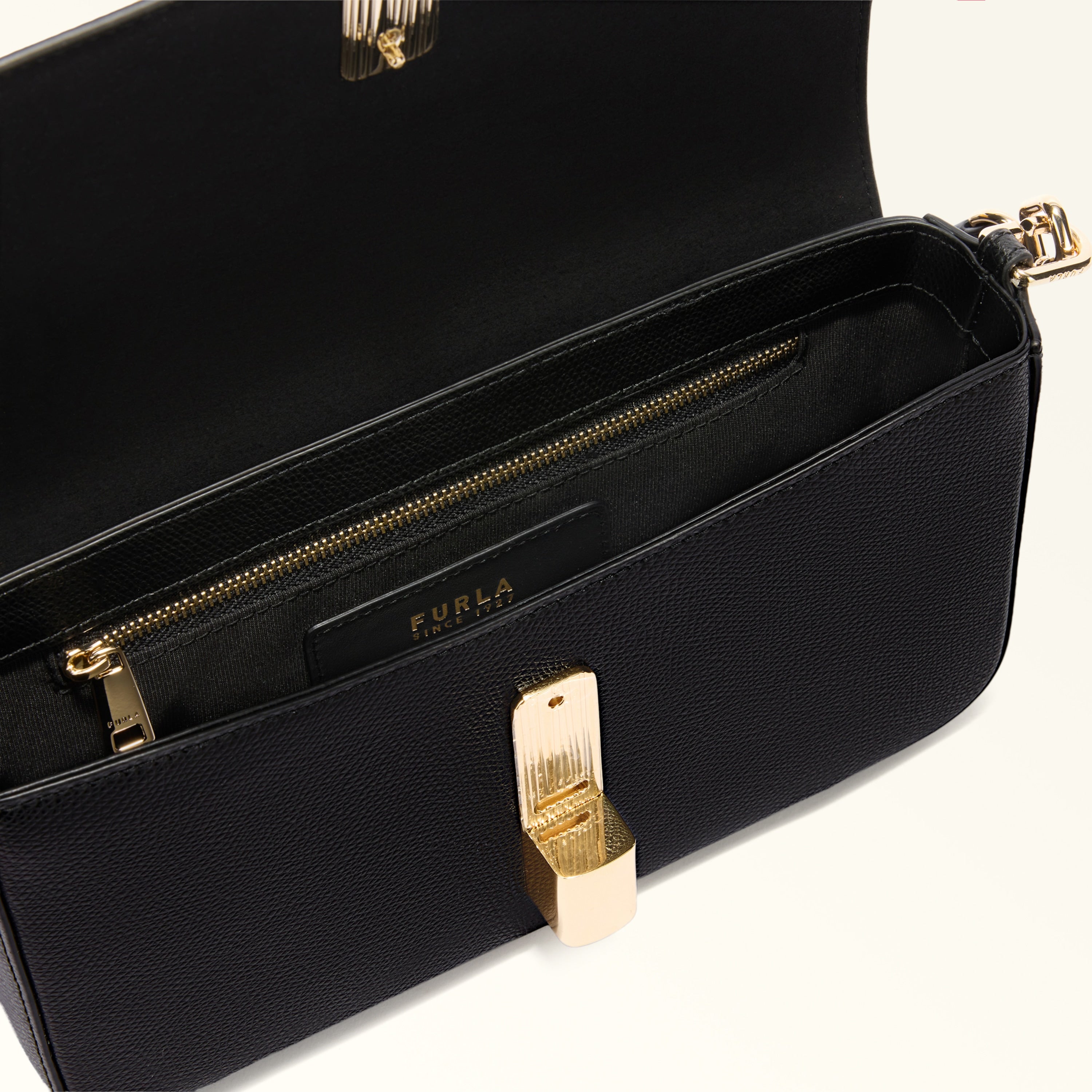 furla handtas vrouwen binnenkant