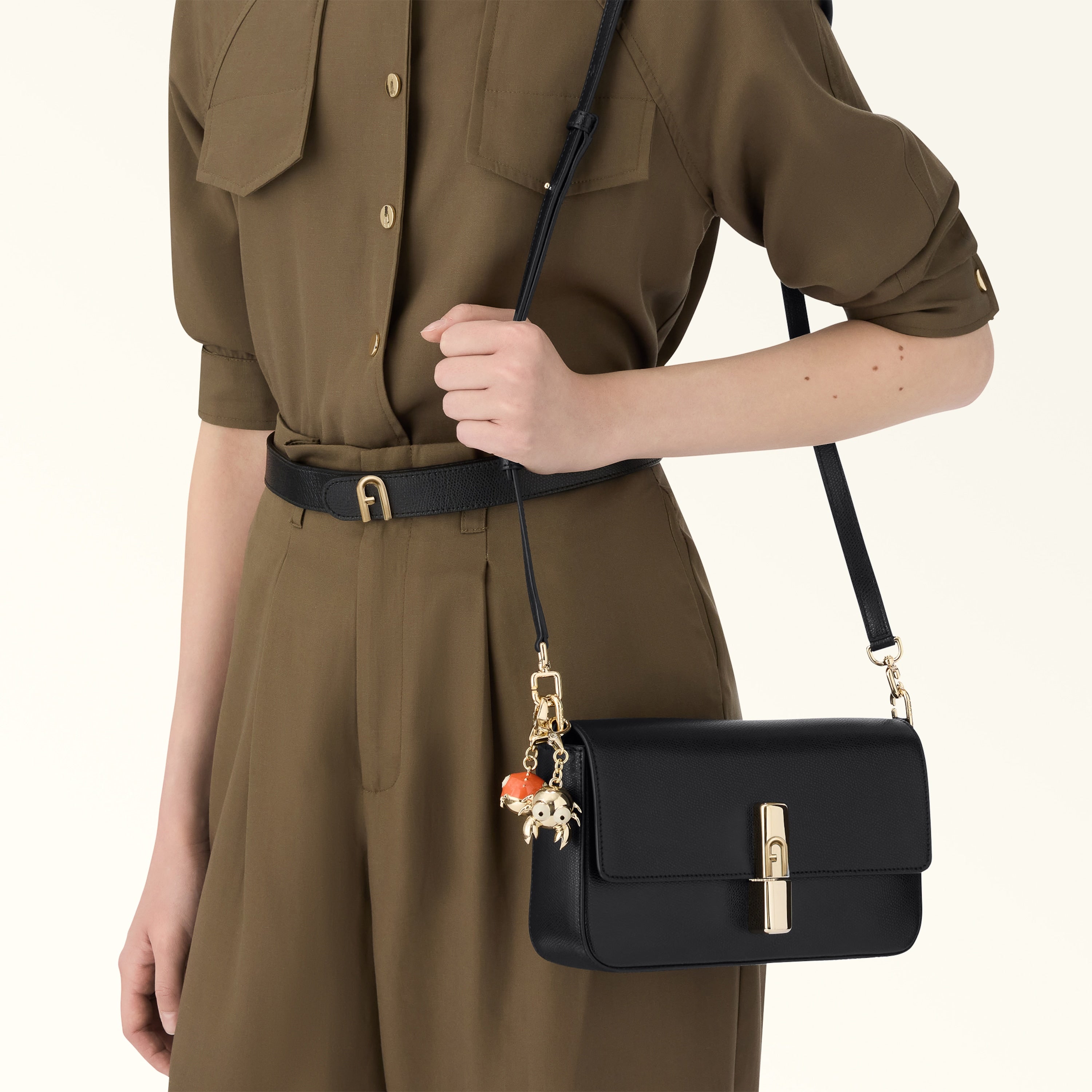 voorbeeld vrouwen handtas furla
